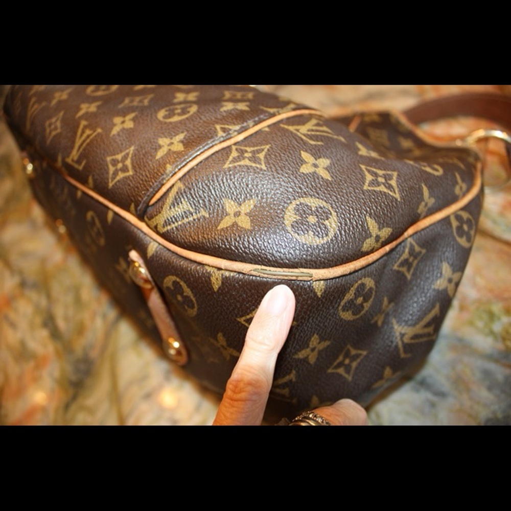 Louis Vuitton Galliera PM Monogram Canvas Shoulder Bag and Gold Plate - Picture 10 of 13